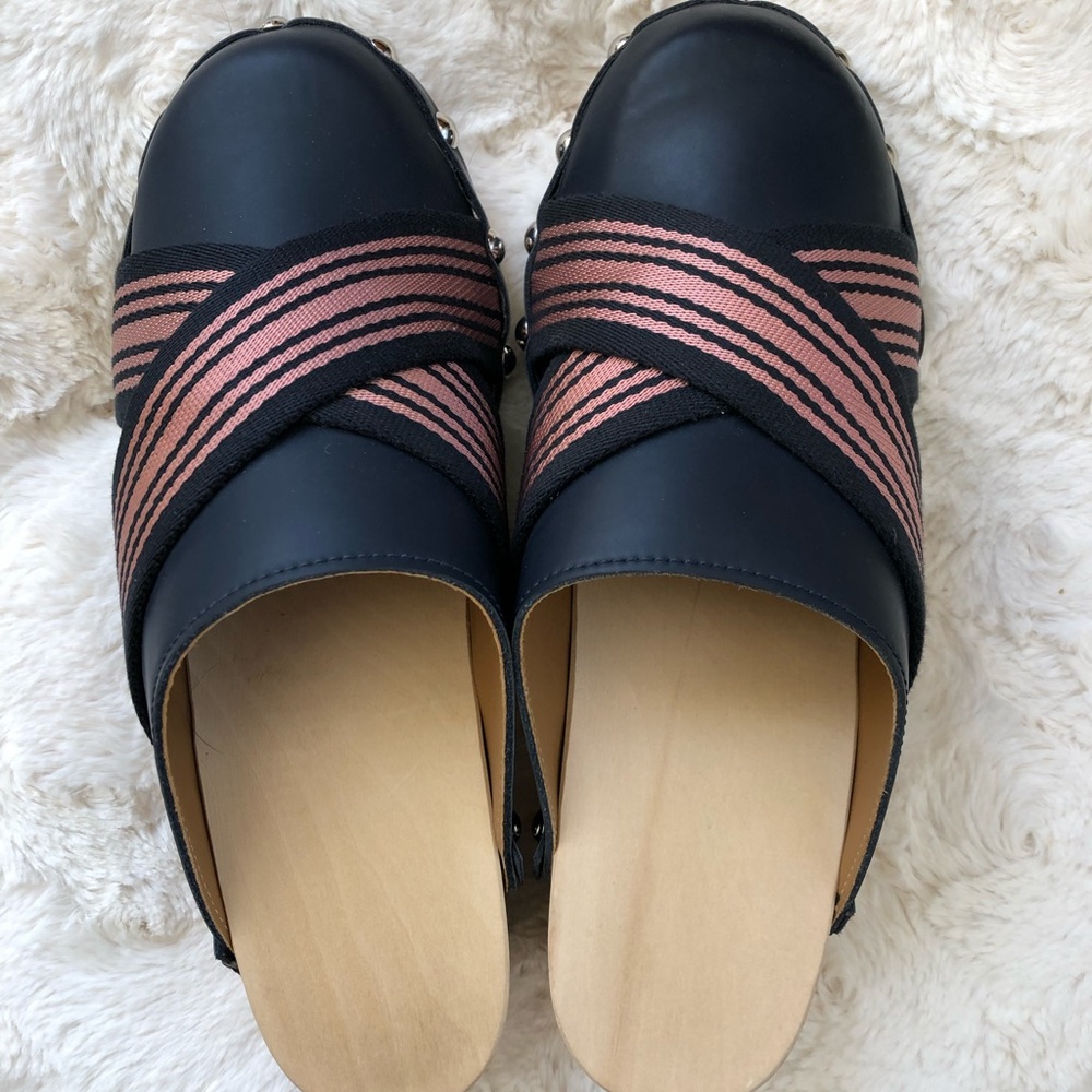 Hunter clogs